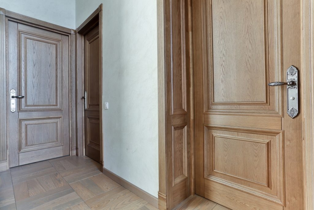Двери для квартиры — важность выбора и их роль в общем интерьере