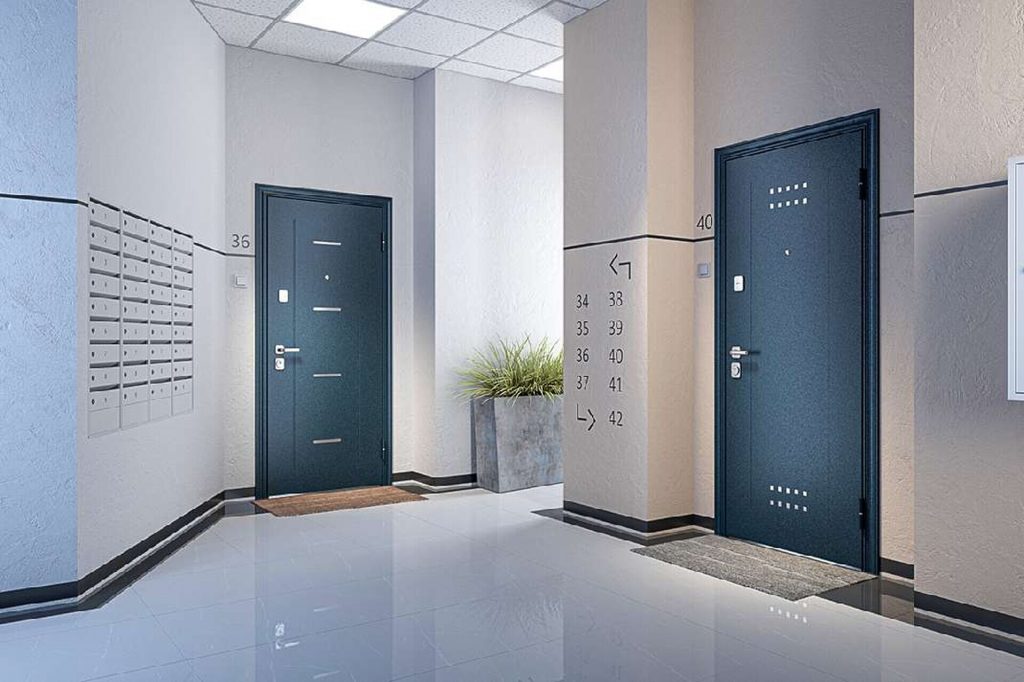 Двери для квартиры с антивандальными свойствами — от чего зависит уровень защиты?